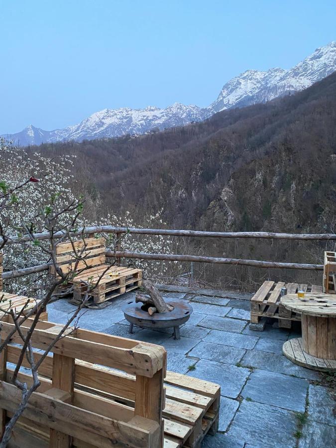 Osteria Gruetli Con Alloggio Borgnone Buitenkant foto