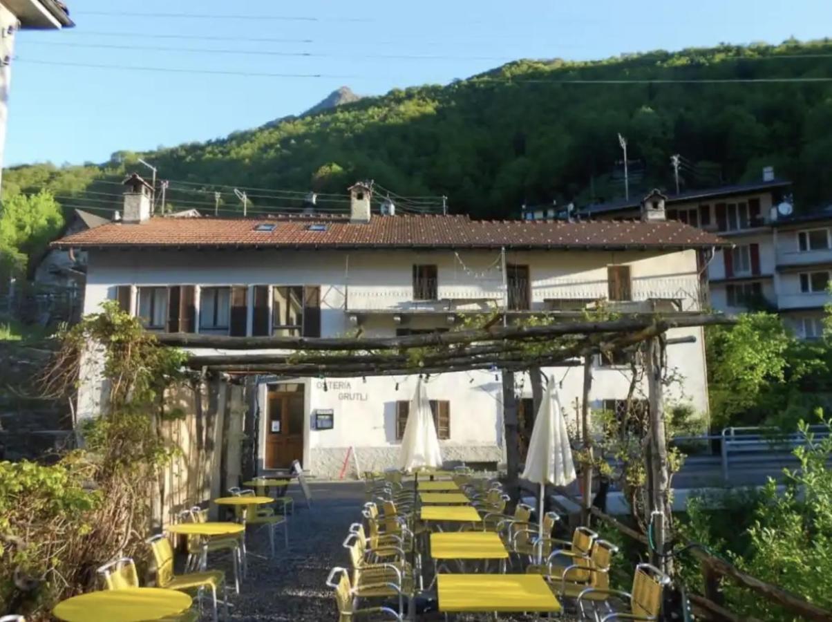 Osteria Gruetli Con Alloggio Borgnone Buitenkant foto